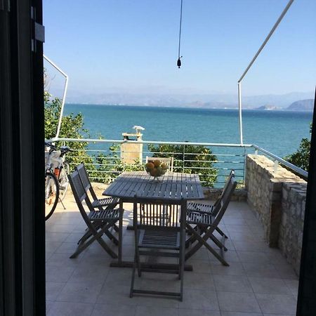Seafront Apartment Ιι In Kiveri, Near Nafplion. Extérieur photo
